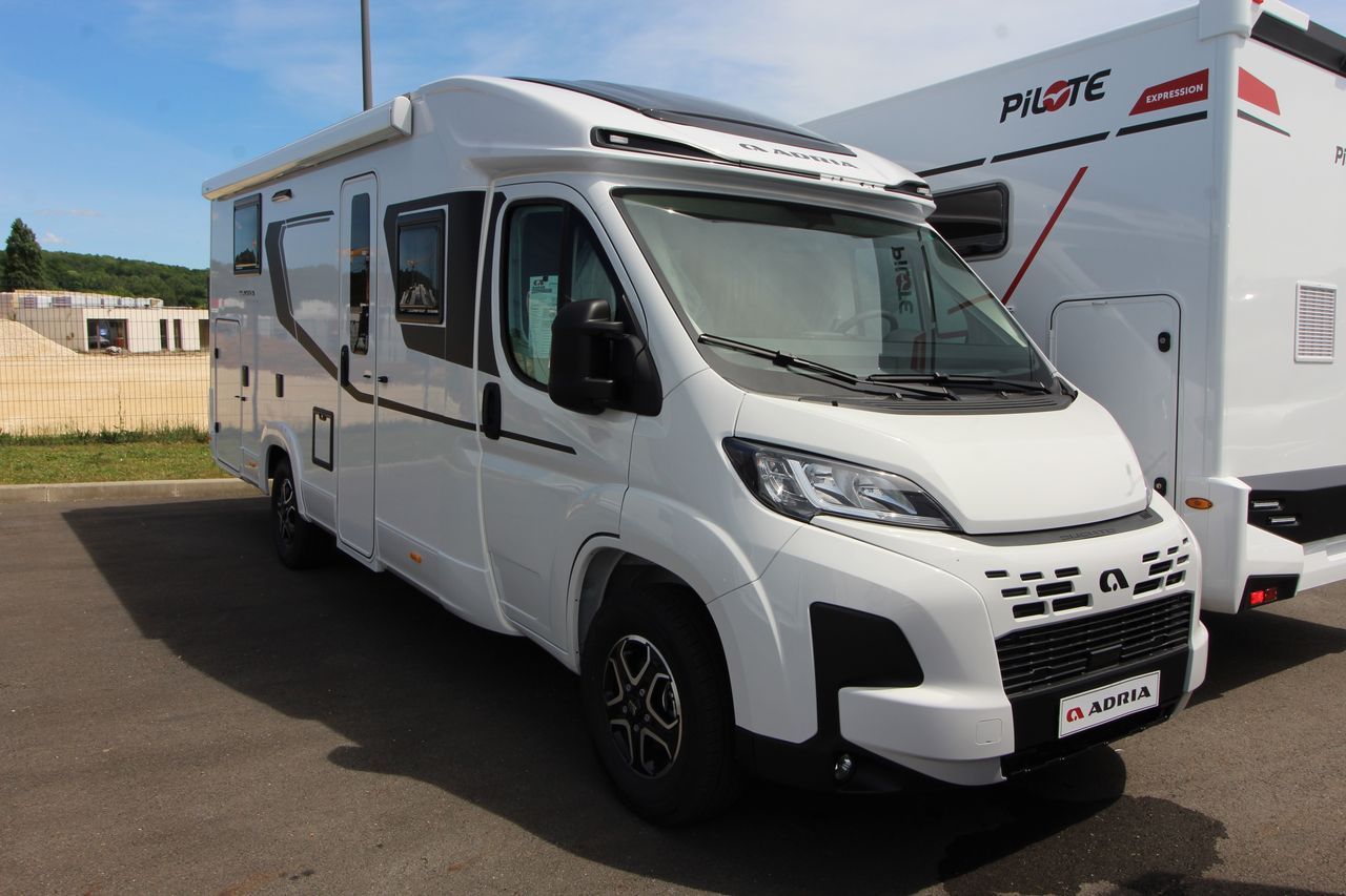Adria | COMPACT SELECT DC - 2026