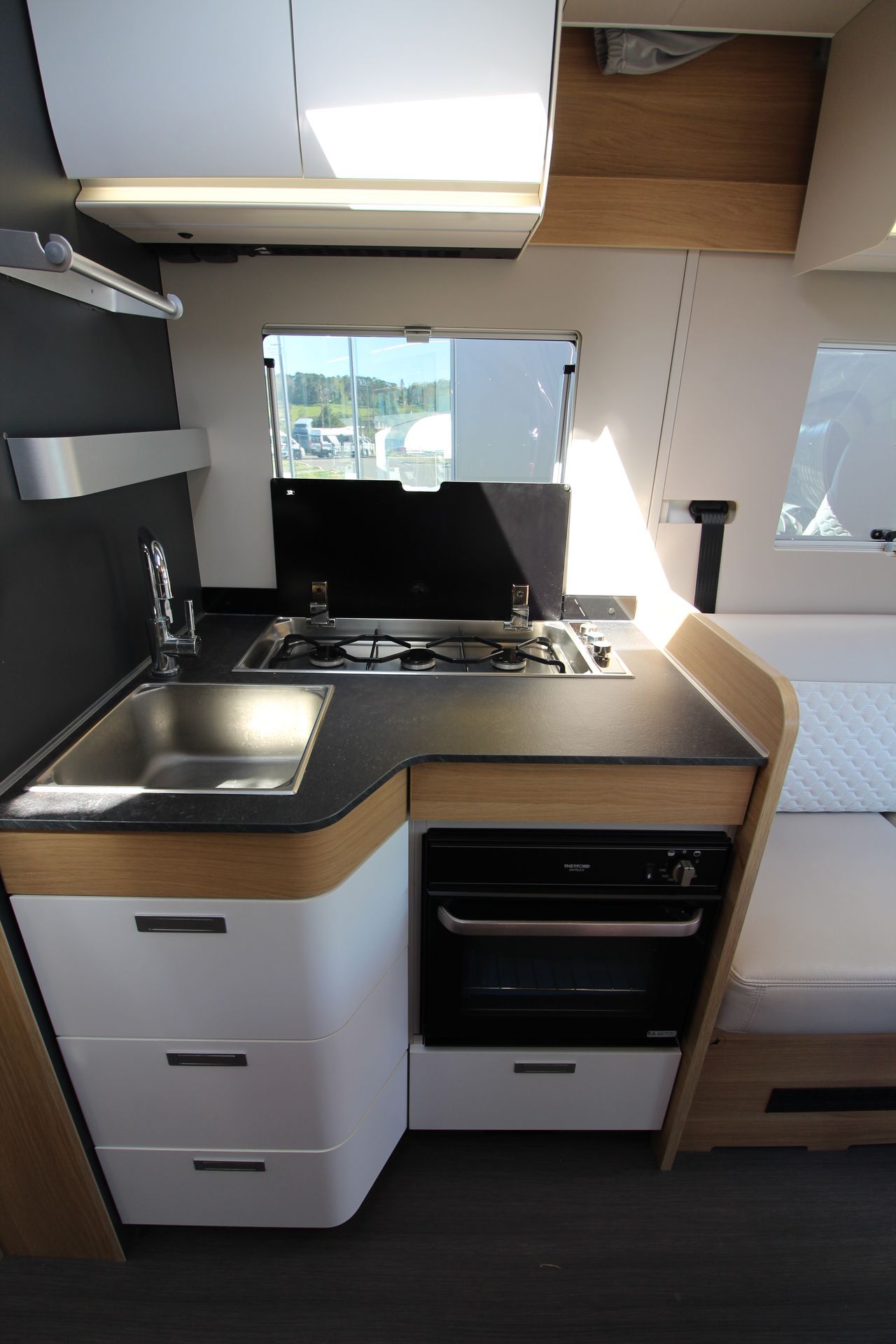 Adria | MATRIX PLUS 670 DC - 2022 – Image 6