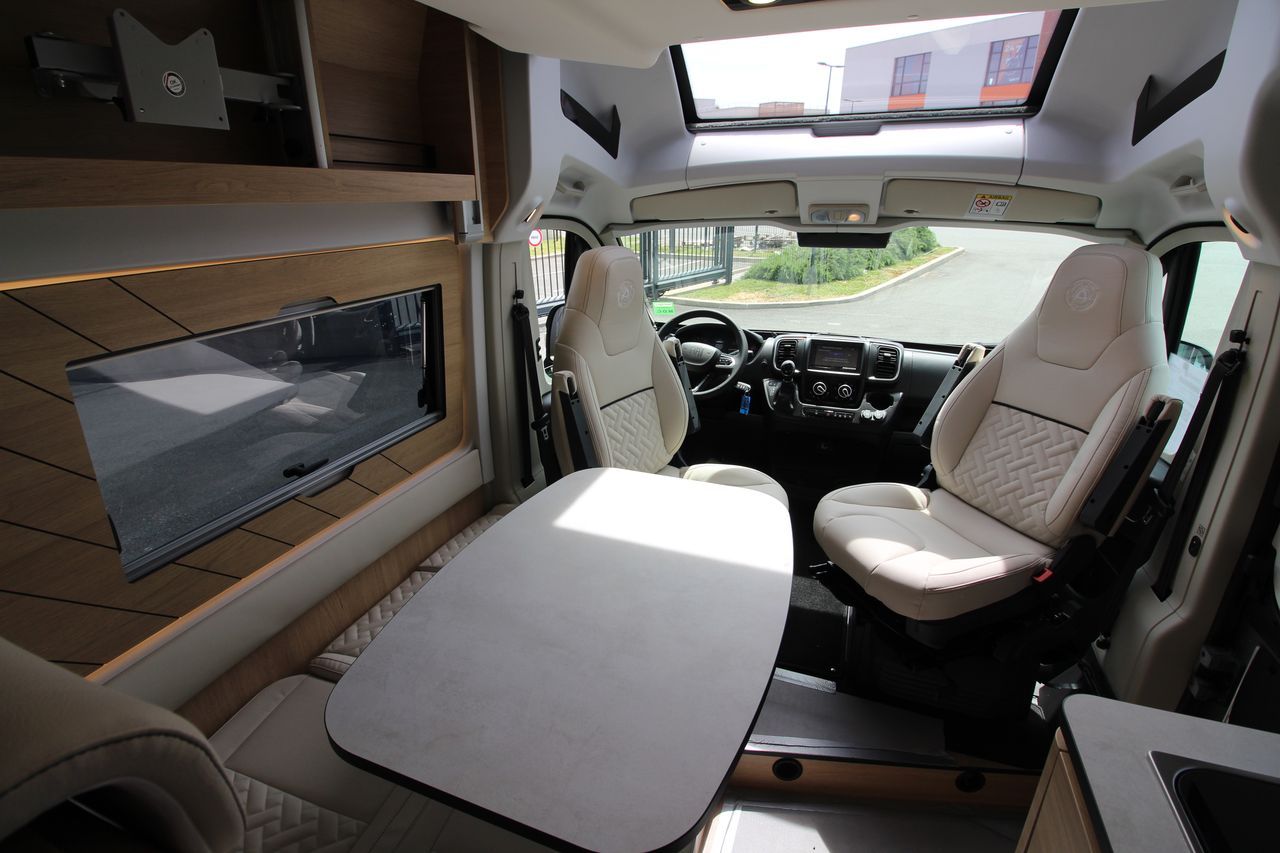 Campereve | CAMPERVAN XL SAPHIR - 2026 – Image 7