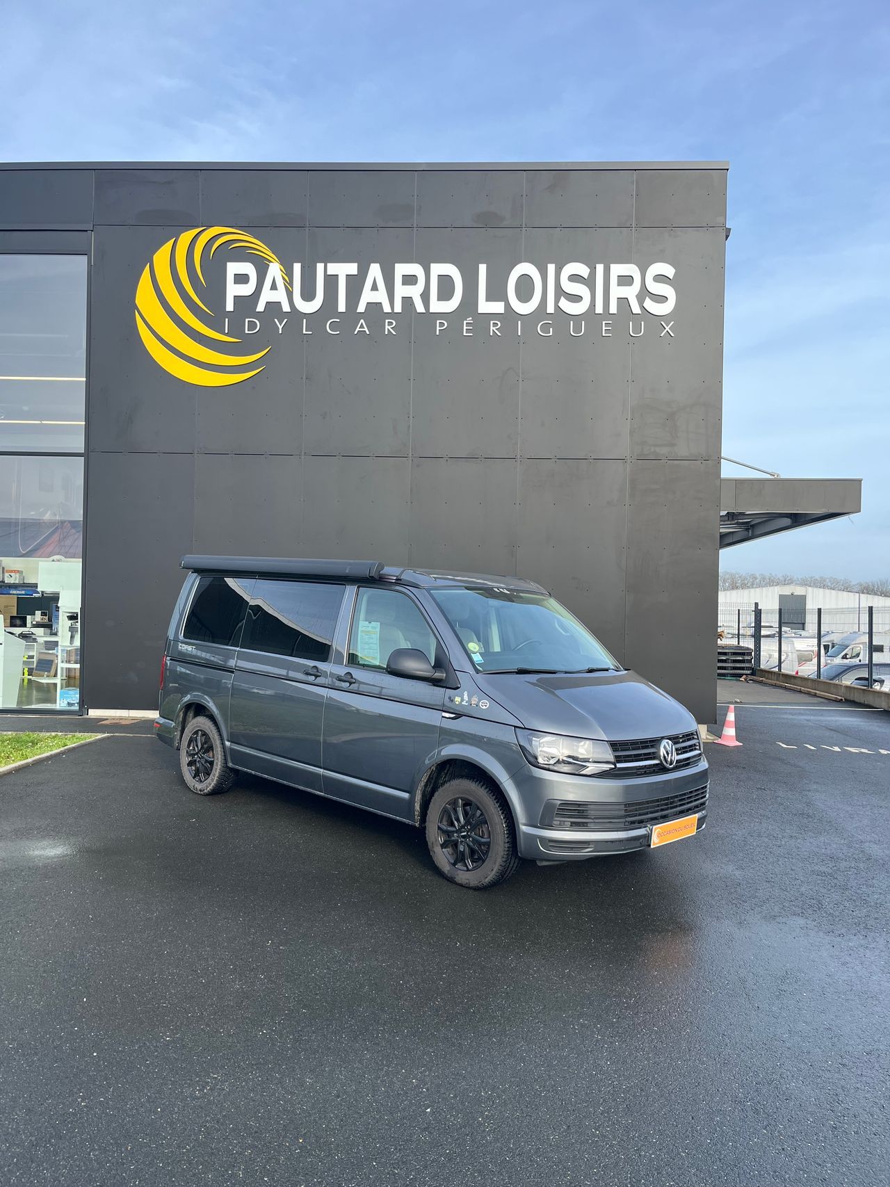 Volkswagen | CALIFORNIA COAST - 2018 – Image 2