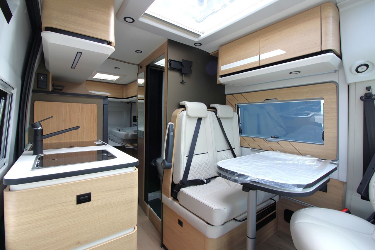 Campereve | MAGELLAN 746 SAPHIR - 2026 – Image 5