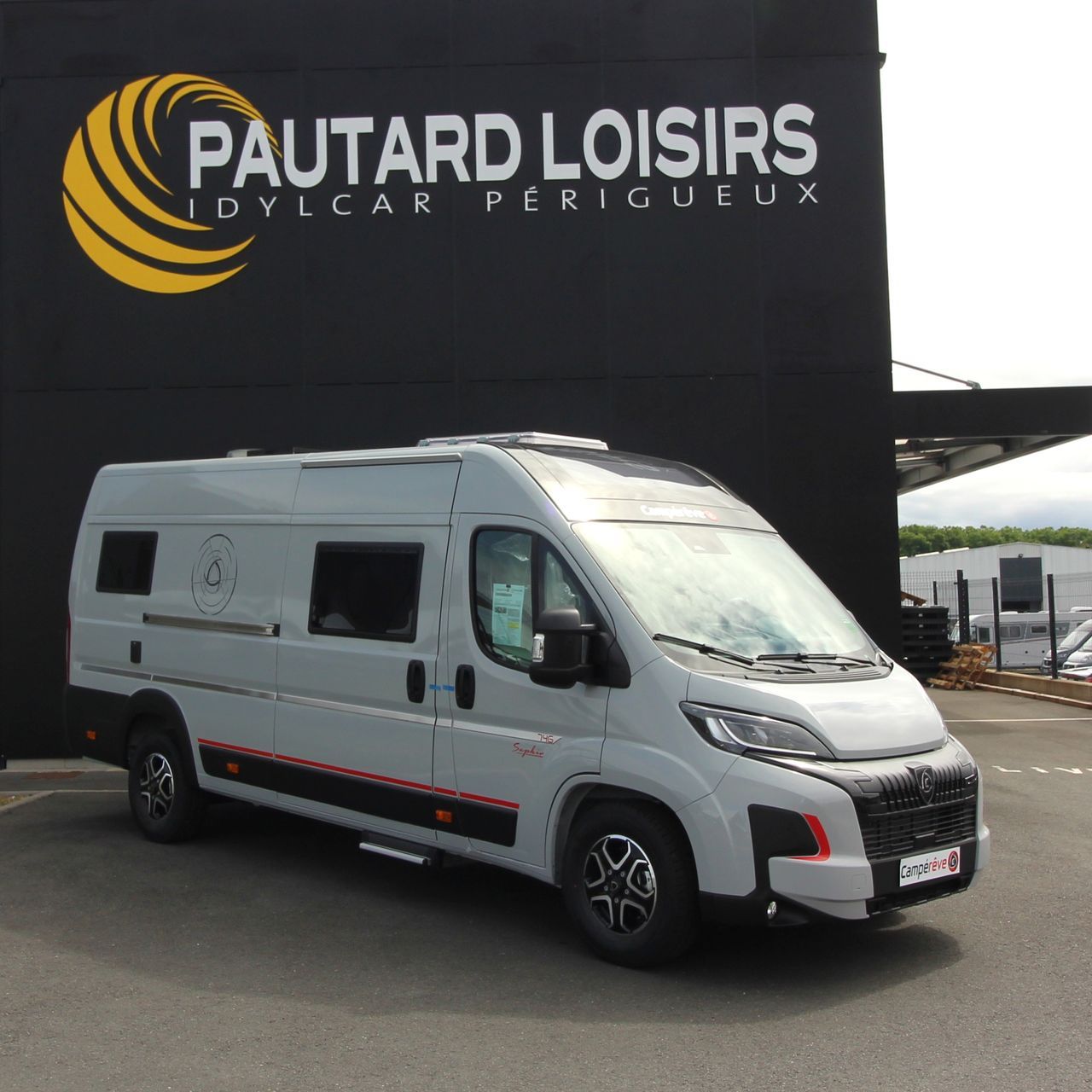 Campereve | MAGELLAN 746 SAPHIR - 2026