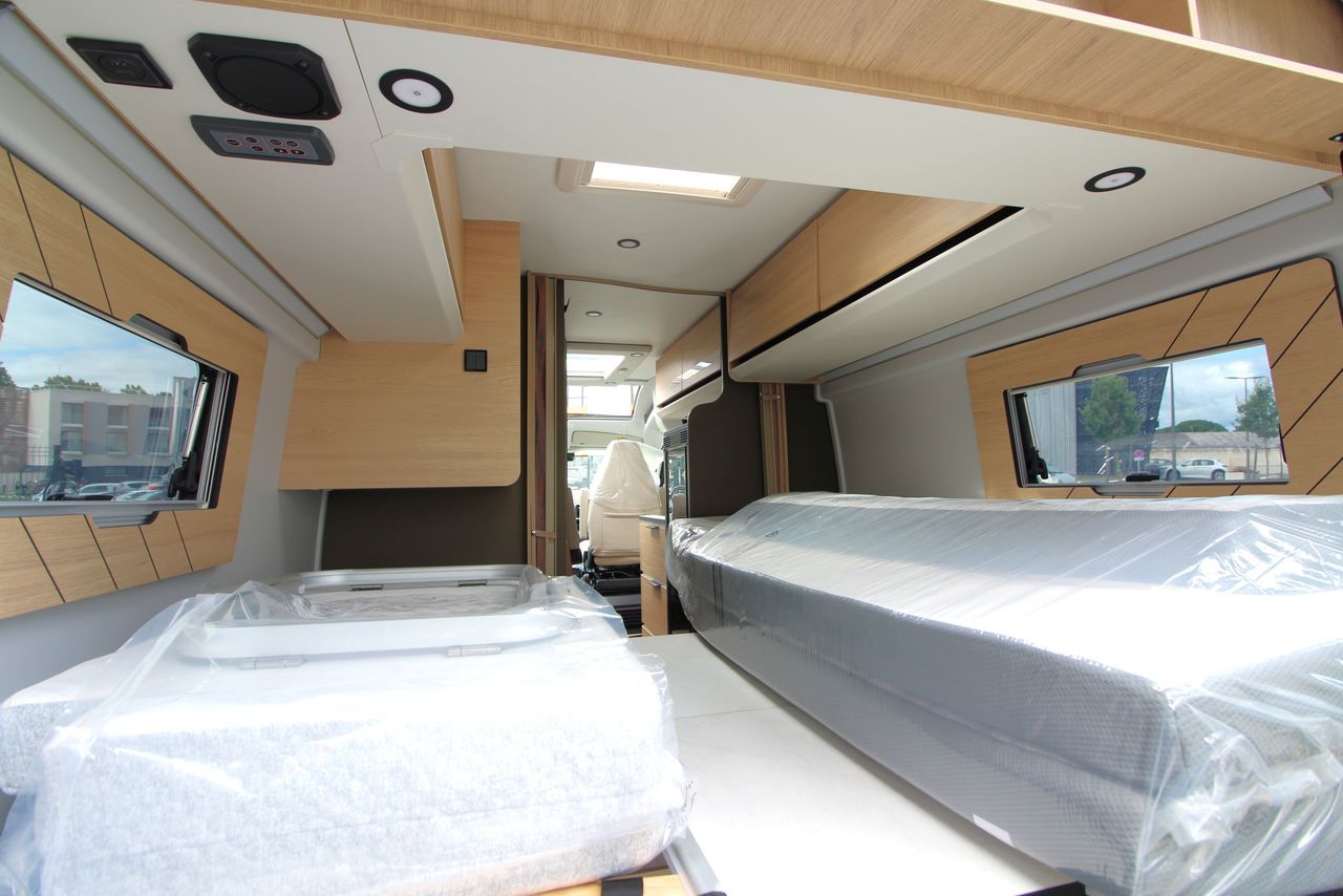 Campereve | MAGELLAN 746 SAPHIR - 2026 – Image 10