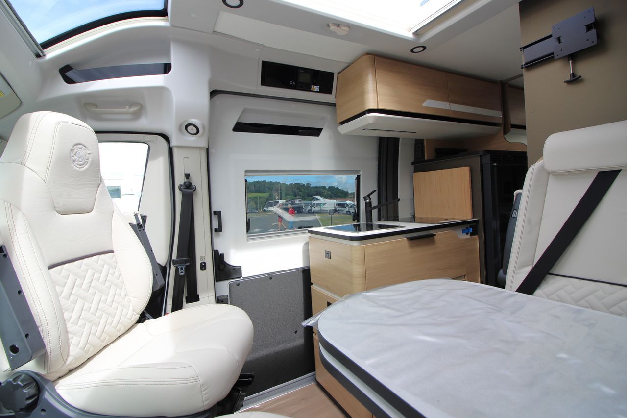 Campereve | MAGELLAN 746 SAPHIR - 2026 – Image 6