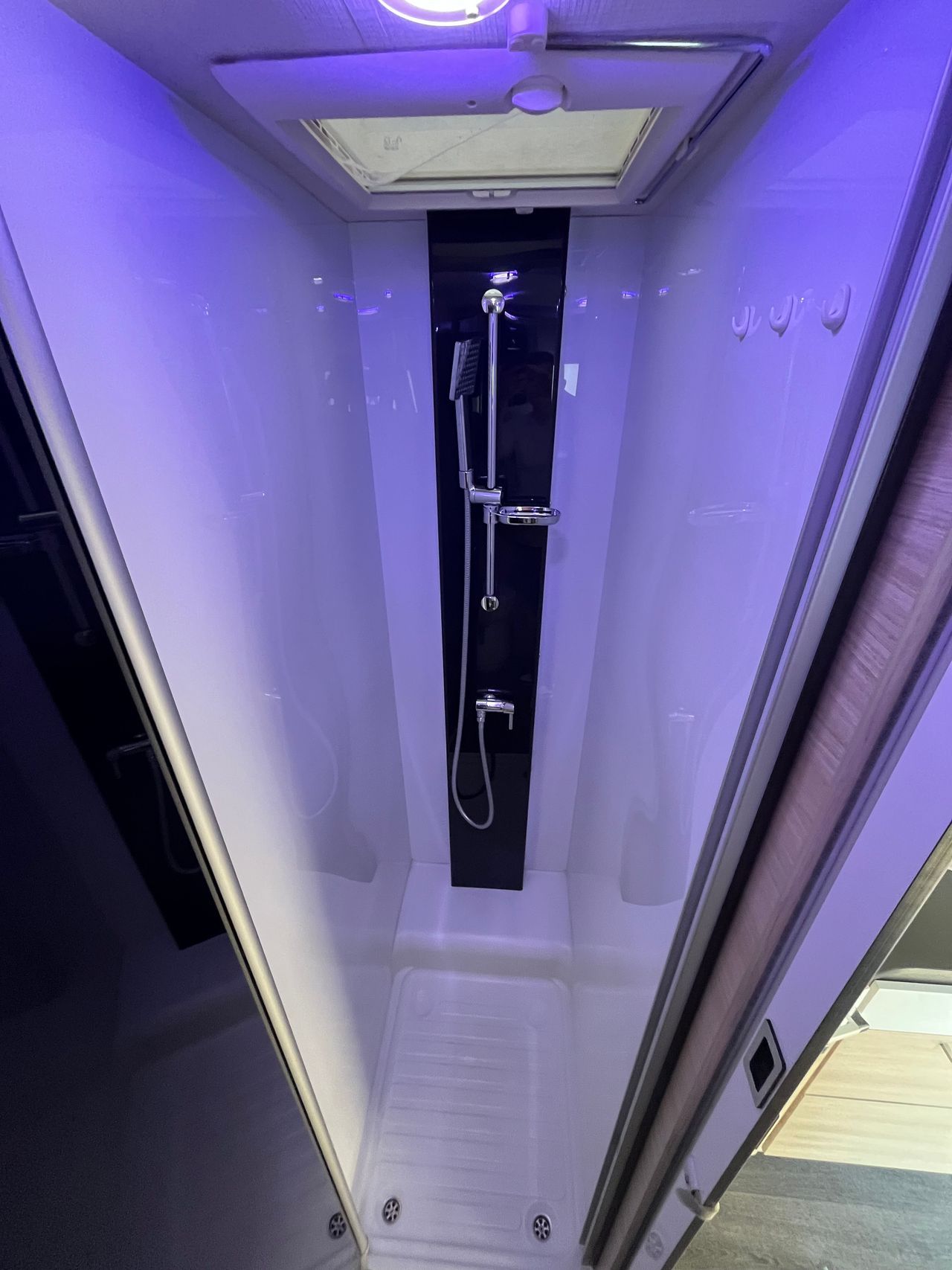 Challenger | 250 GRAPHITE VIP - 2021 – Image 9