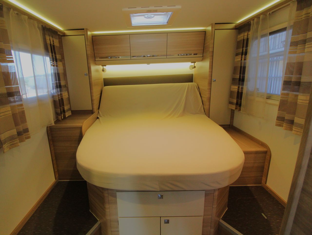 Adria | MATRIX 670 SC 50 ANS - 2016 – Image 6