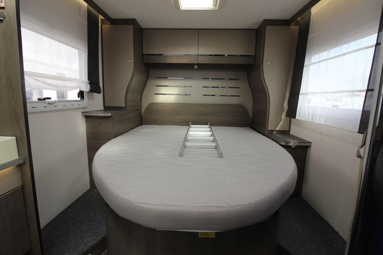 Challenger | 288 EB GRAPHITE - 2019 – Image 9