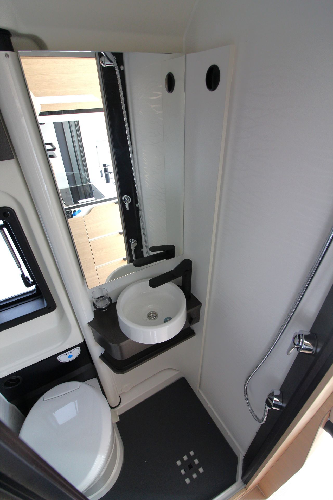 Campereve | LIFT VAN AIR SAPHIR - 2027 – Image 8