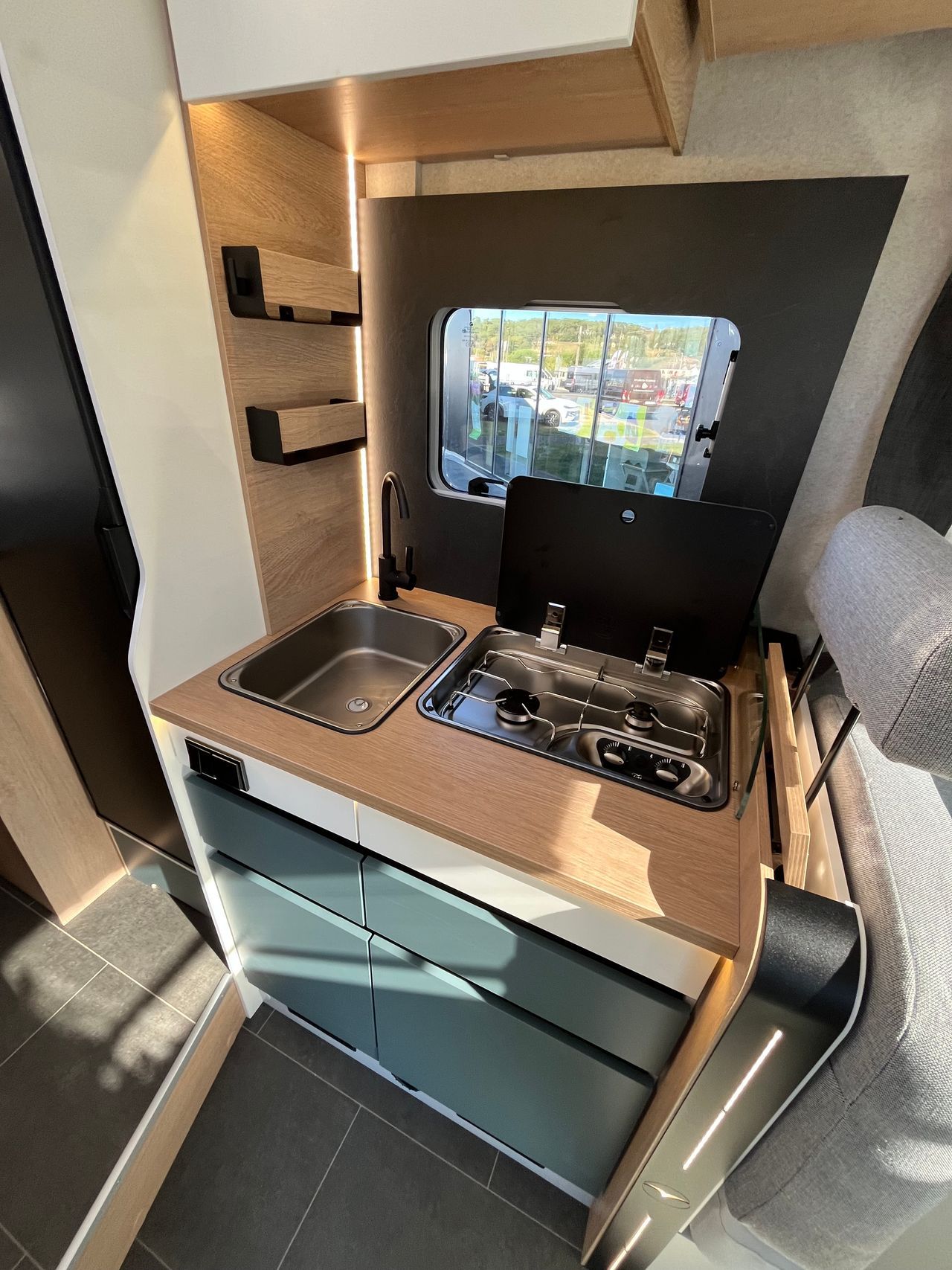 Pilote | ATLAS A 690 GJ - 2027 – Image 5