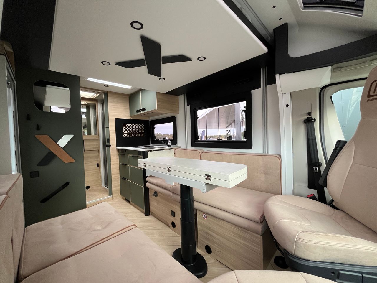 Challenger | X 260 OPEN EDITION - 2027 – Image 8
