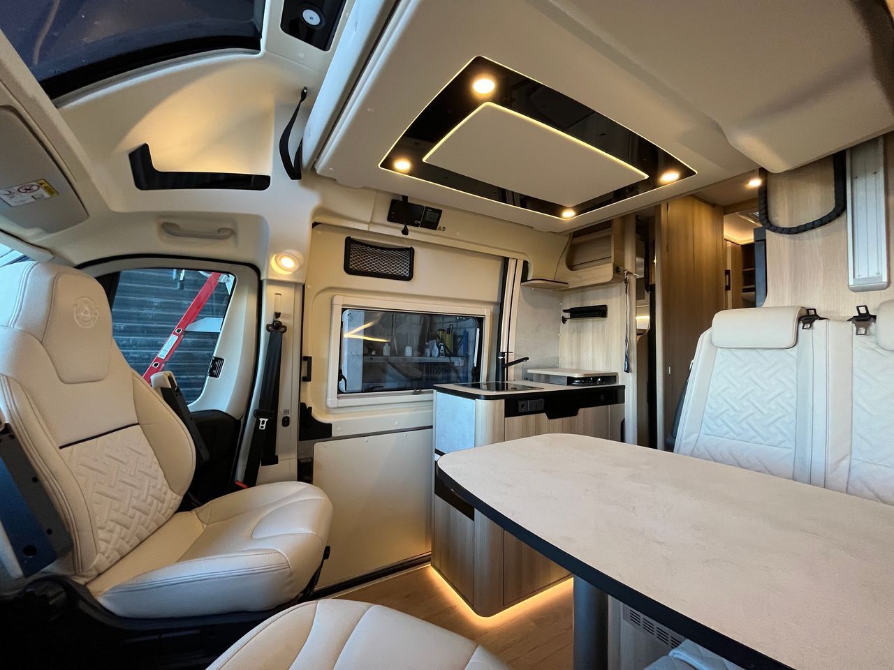 Campereve | CAMPERVAN XL SAPHIR - 2025 – Image 7