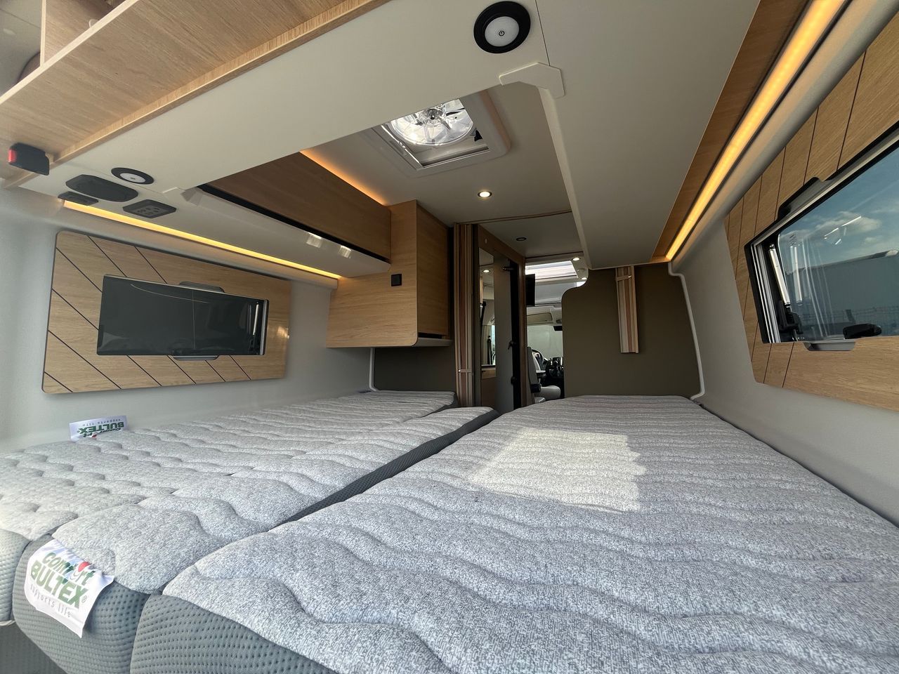 Campereve | 746 SAPHIR - 2026 – Image 10