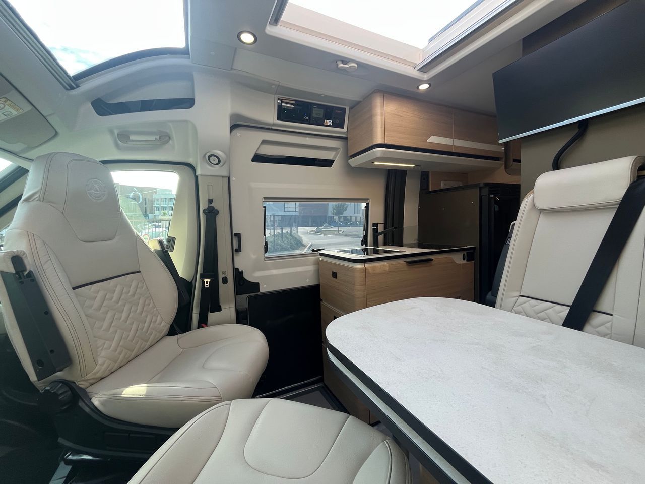 Campereve | 746 SAPHIR - 2026 – Image 8