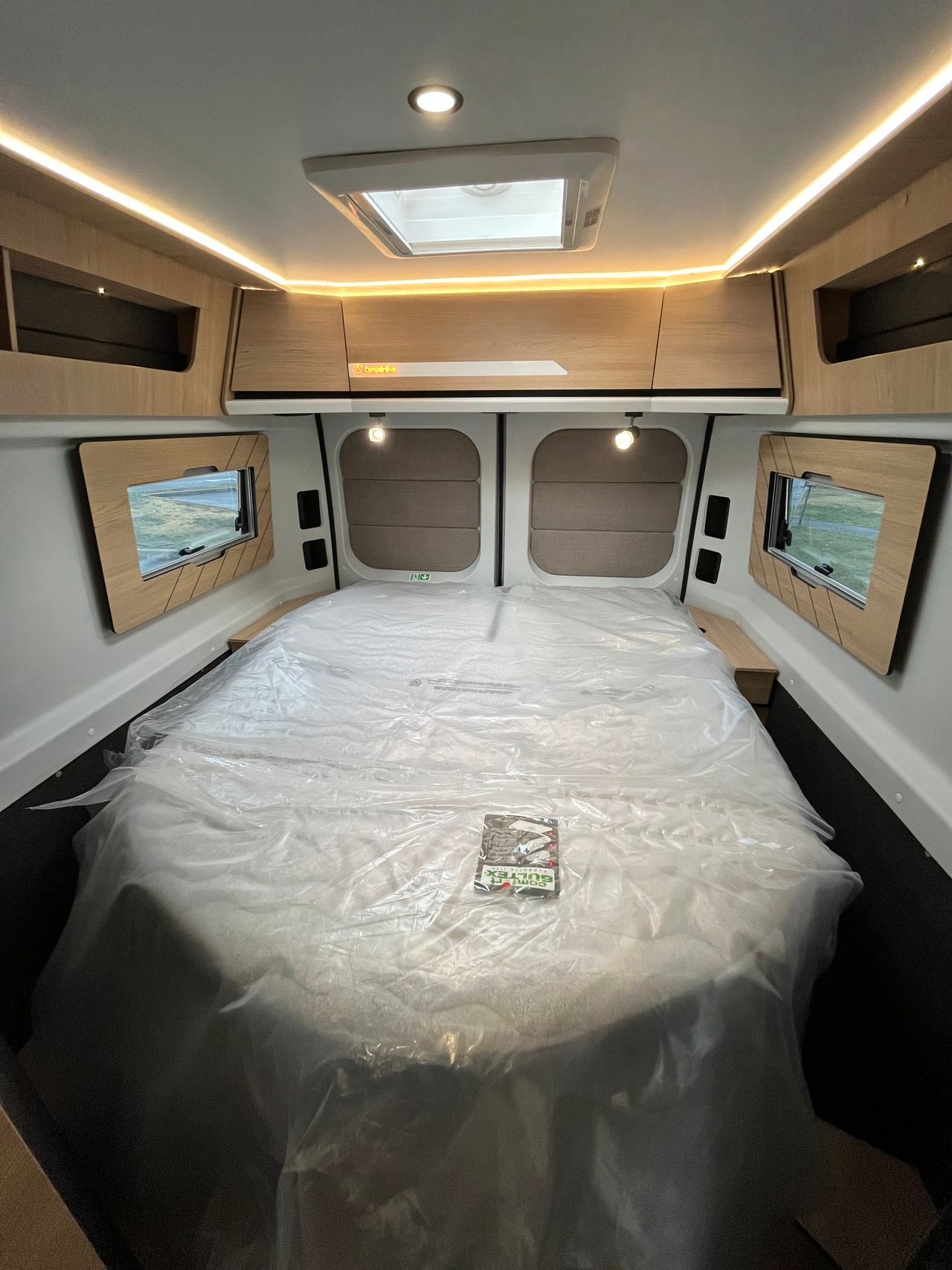 Campereve | 745 SAPHIR - 2027 – Image 10